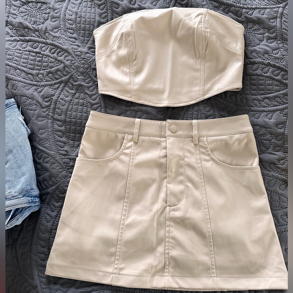 PacSun Cream Two-Piece Set